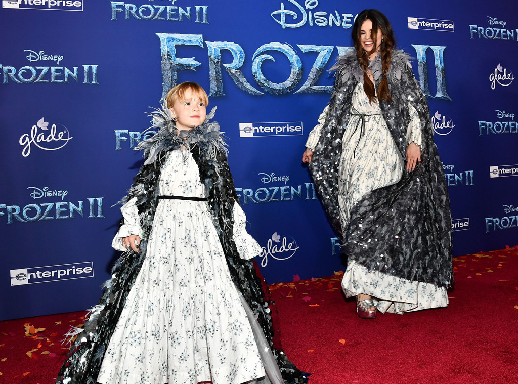 Selena Gomez, Gracie Teefey, Frozen ll premiere